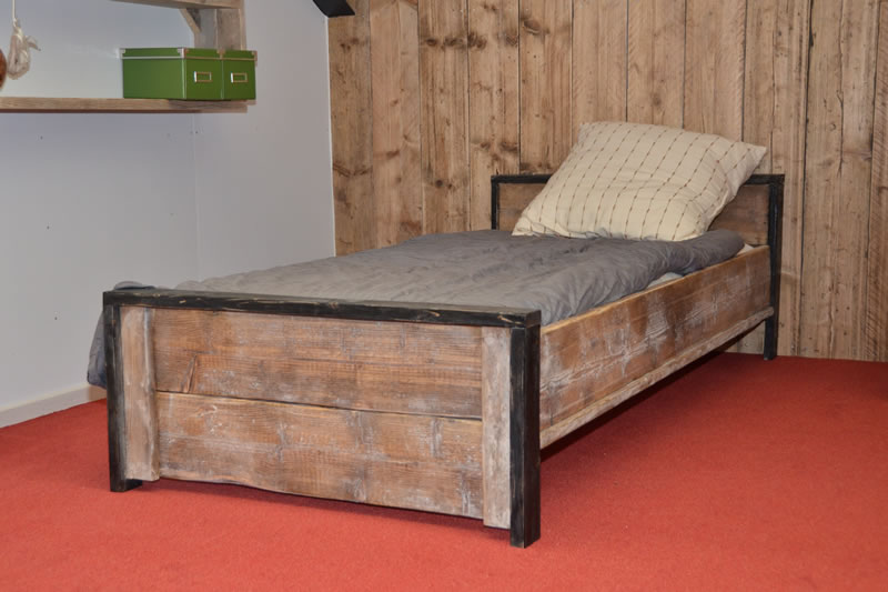 Steigerhouten Bed K&K Haanstra