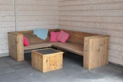 Steigerhouten Kubustafel