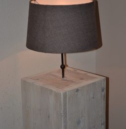 Steigerhouten Lamp Sneek