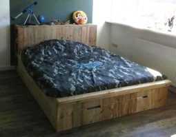 Steigerhouten bed Zwolle