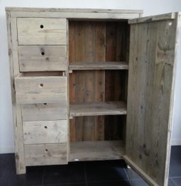 Steigerhouten kast Julianadorp