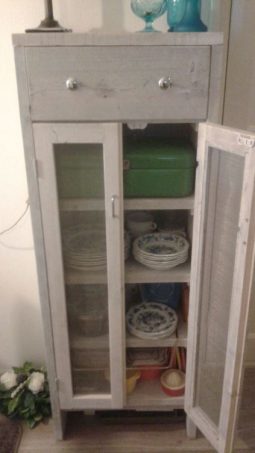 Steigerhouten kast Leeuwarden - Afbeelding 2