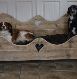 Steigerhouten mand Almelo